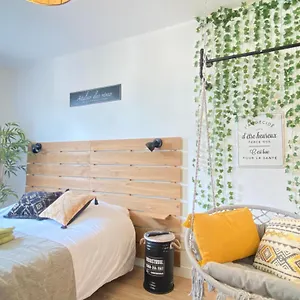 https://l-escapade-lourdaise-balcon-parking-wifi-ville.midi-pyreneeshotels.com