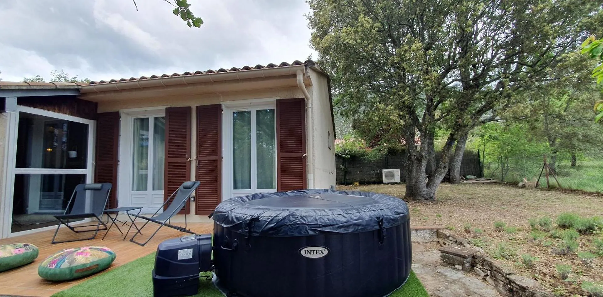 Holiday home Odette Du Colorado, Vue Sur Le Colorado, Jacuzzi, Boise Villa Rustrel France